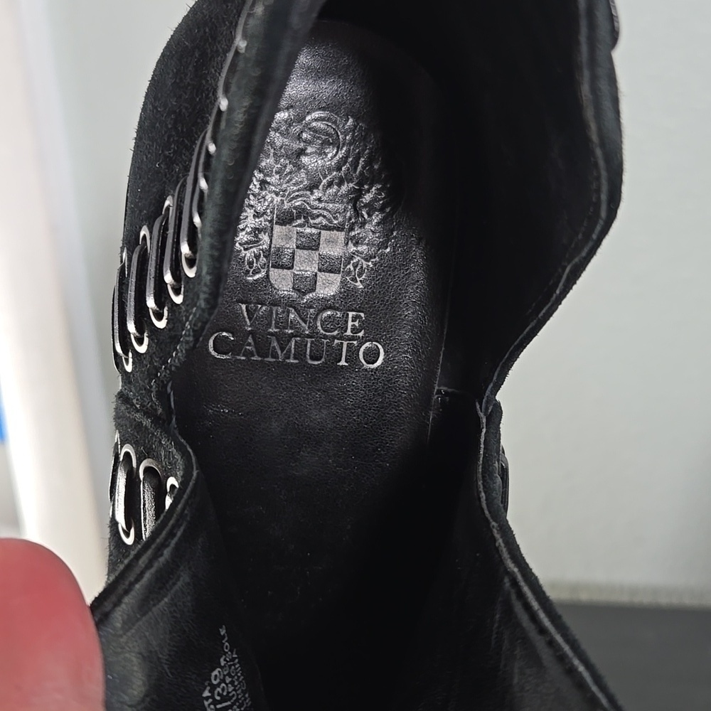 Vince Camuto Black Ankle Boots Size 8.5 - Picture 9 of 9